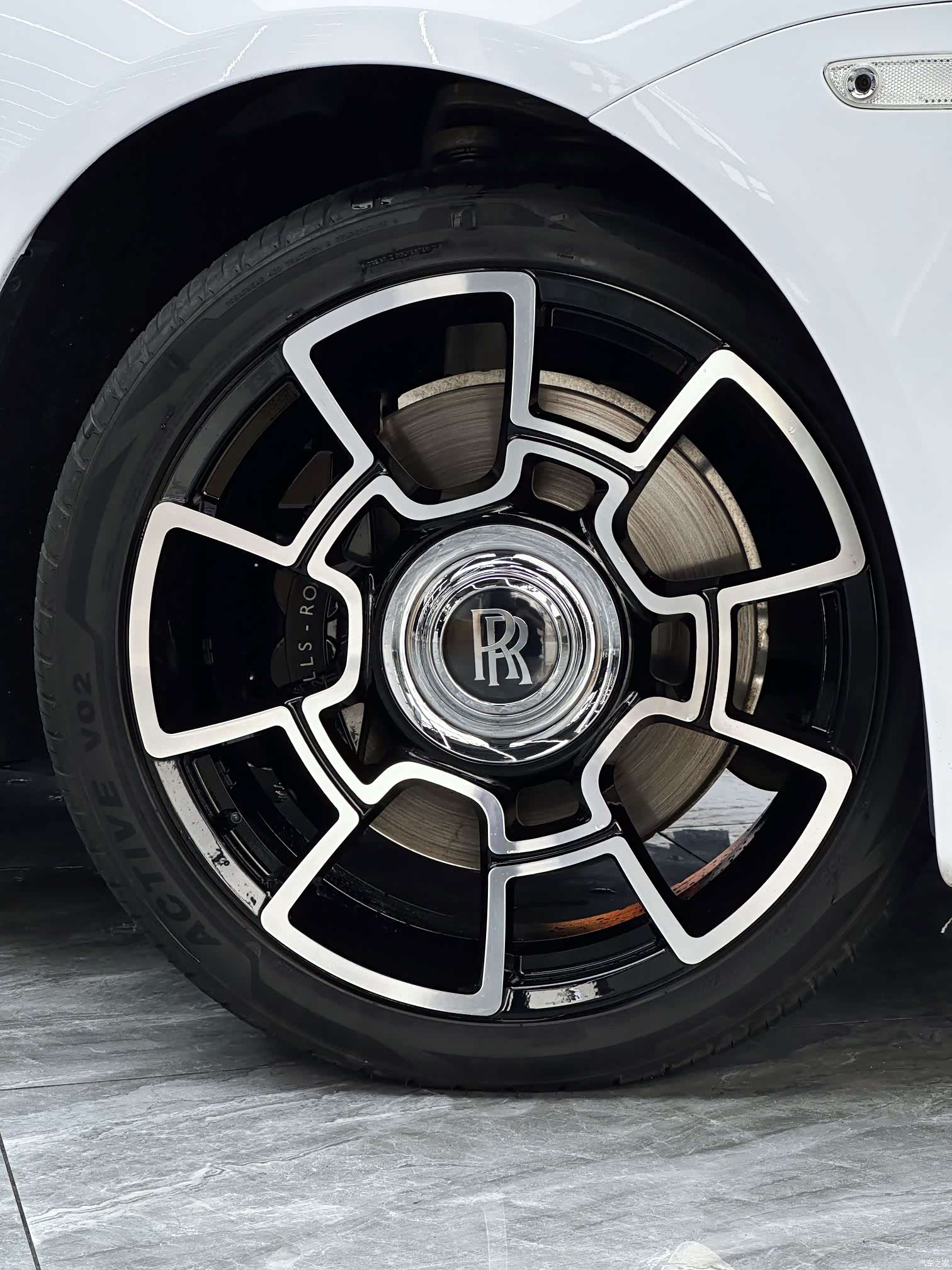Rolls-Royce Wraith, 2016 7