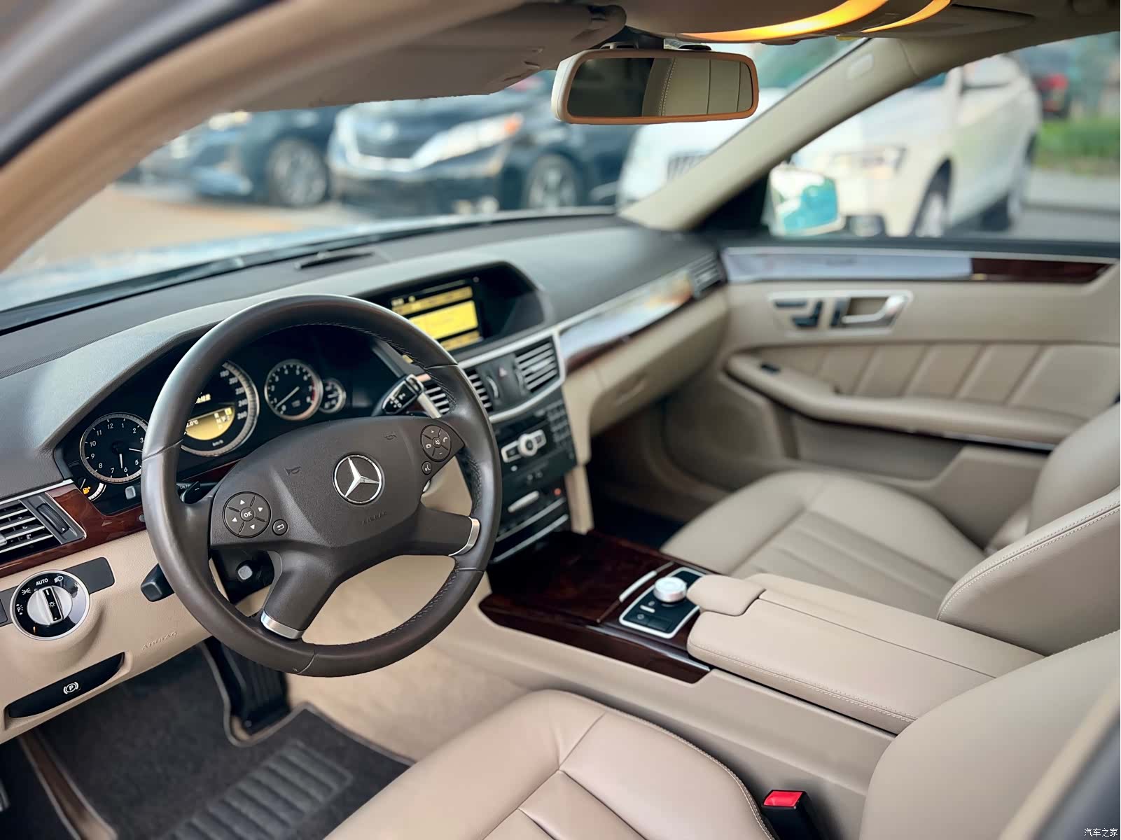 Mercedes-Benz E-Class, 2012 9