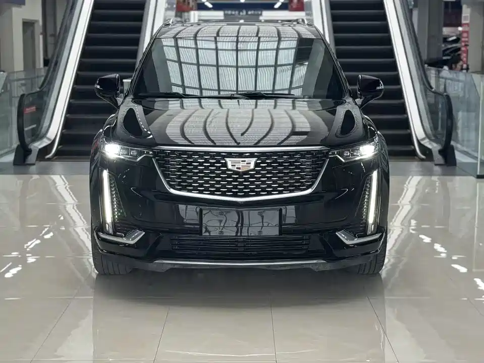 Cadillac XT6