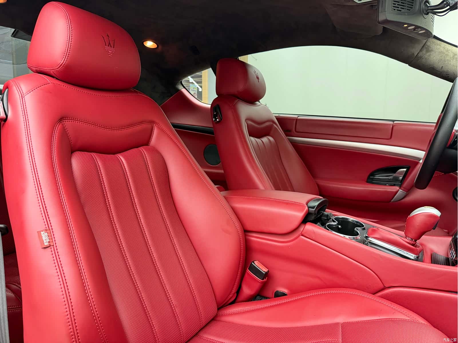 Maserati GranTurismo, 2010 10