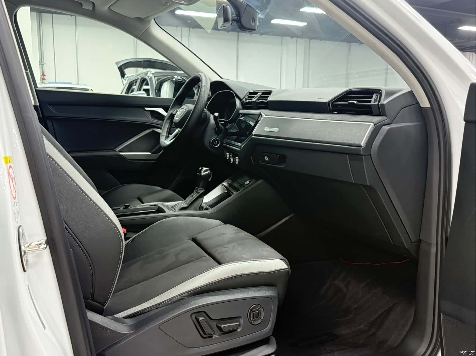 Audi Q3, 2022 19