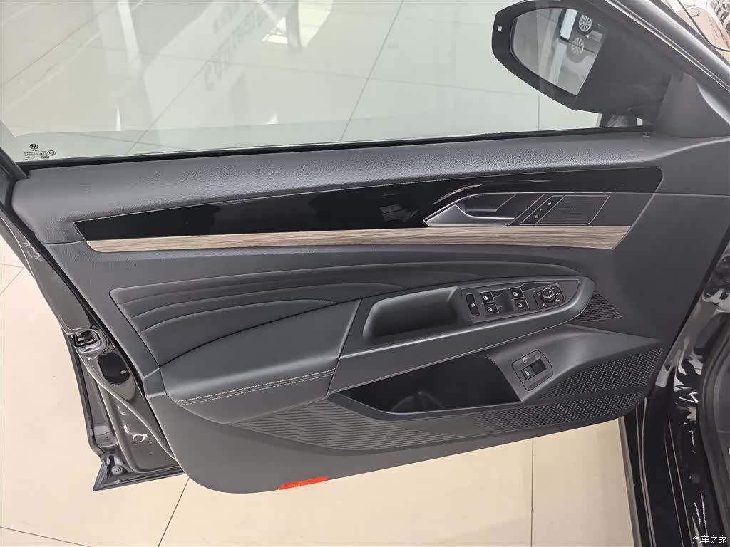Volkswagen Passat, 2020 13