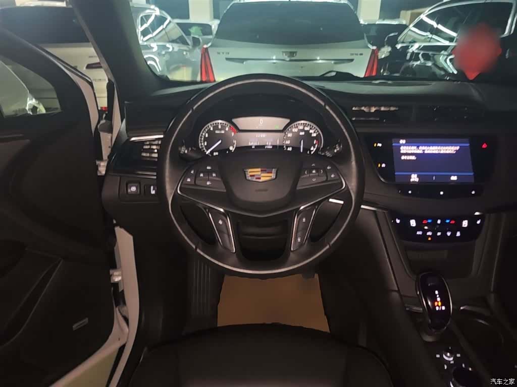 Cadillac XT5, 2021 11