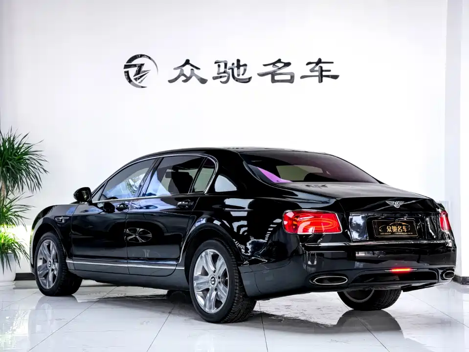 Bentley Flying