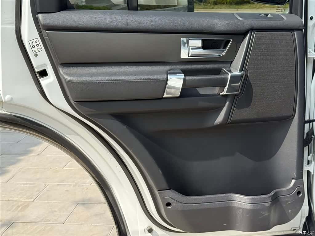 Land Rover Discovery, 2015 10