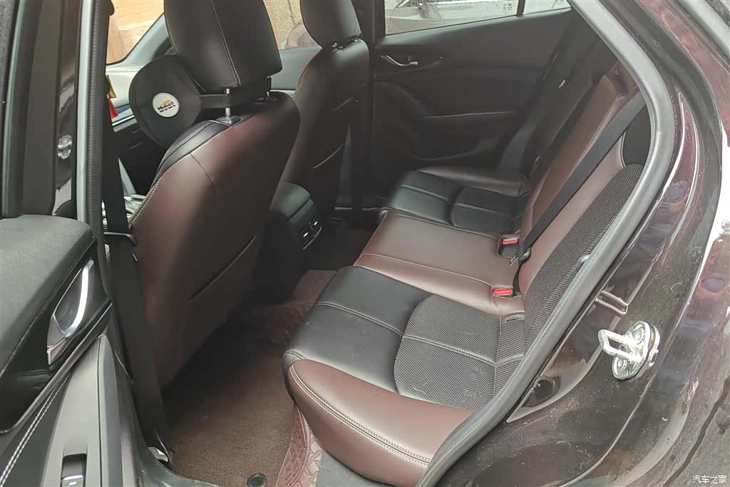 Mazda CX-4, 2022 10