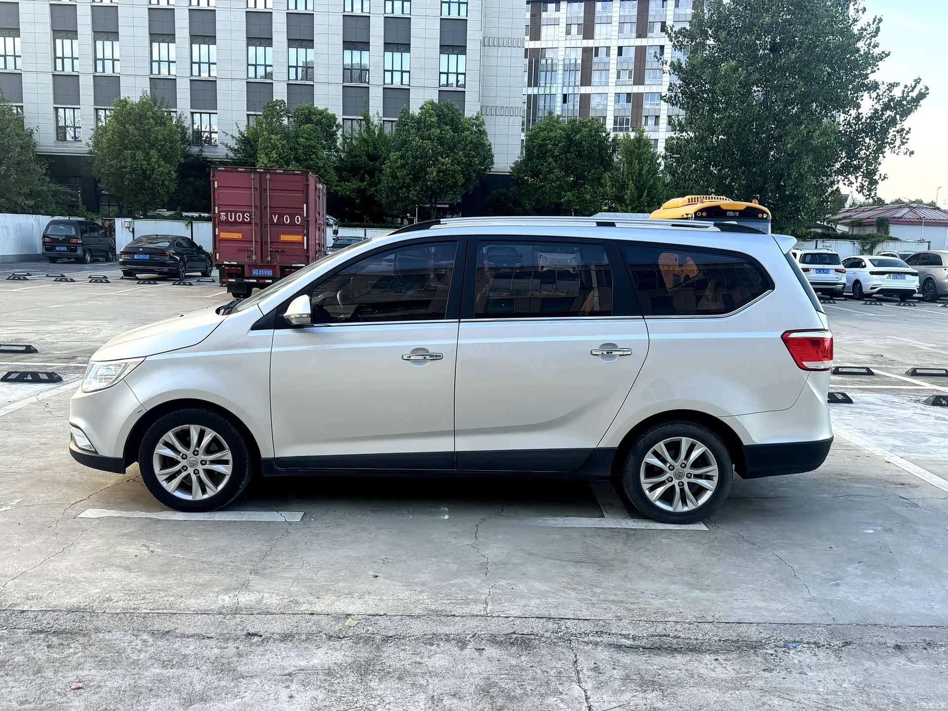 Wuling 730, 2015 7
