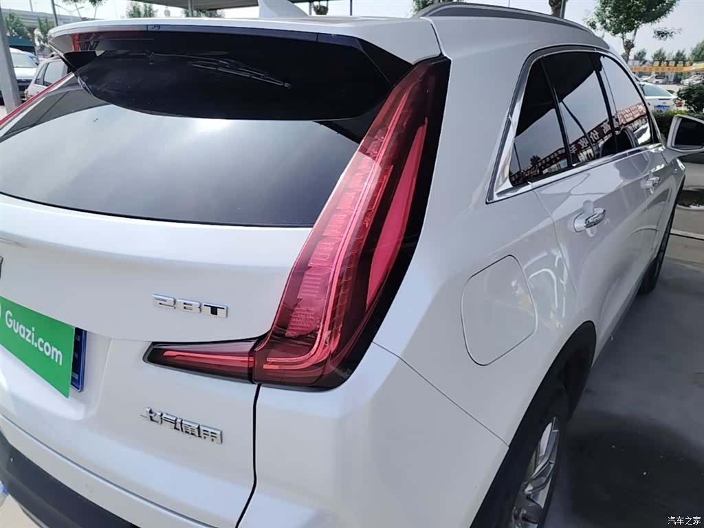 Cadillac XT4, 2019 8