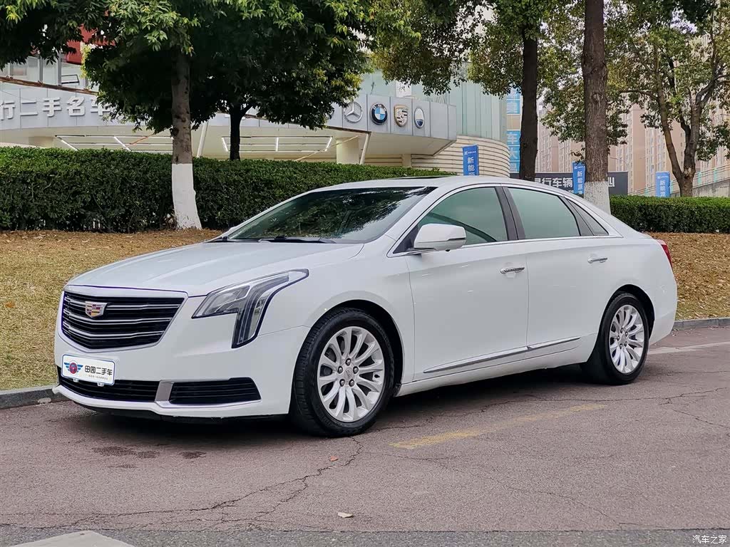 Cadillac XTS