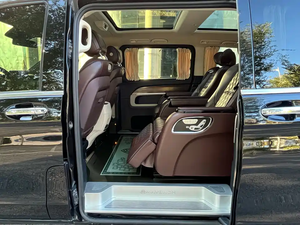 Mercedes-Benz V-class