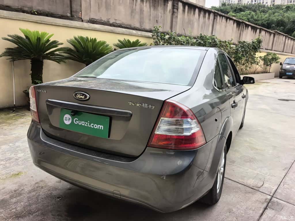 Ford Focus, 2014 7