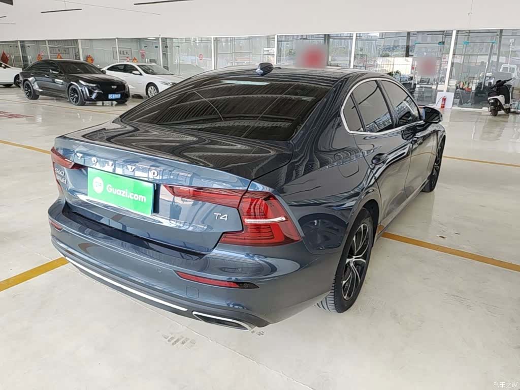Volvo S60, 2021 все фото