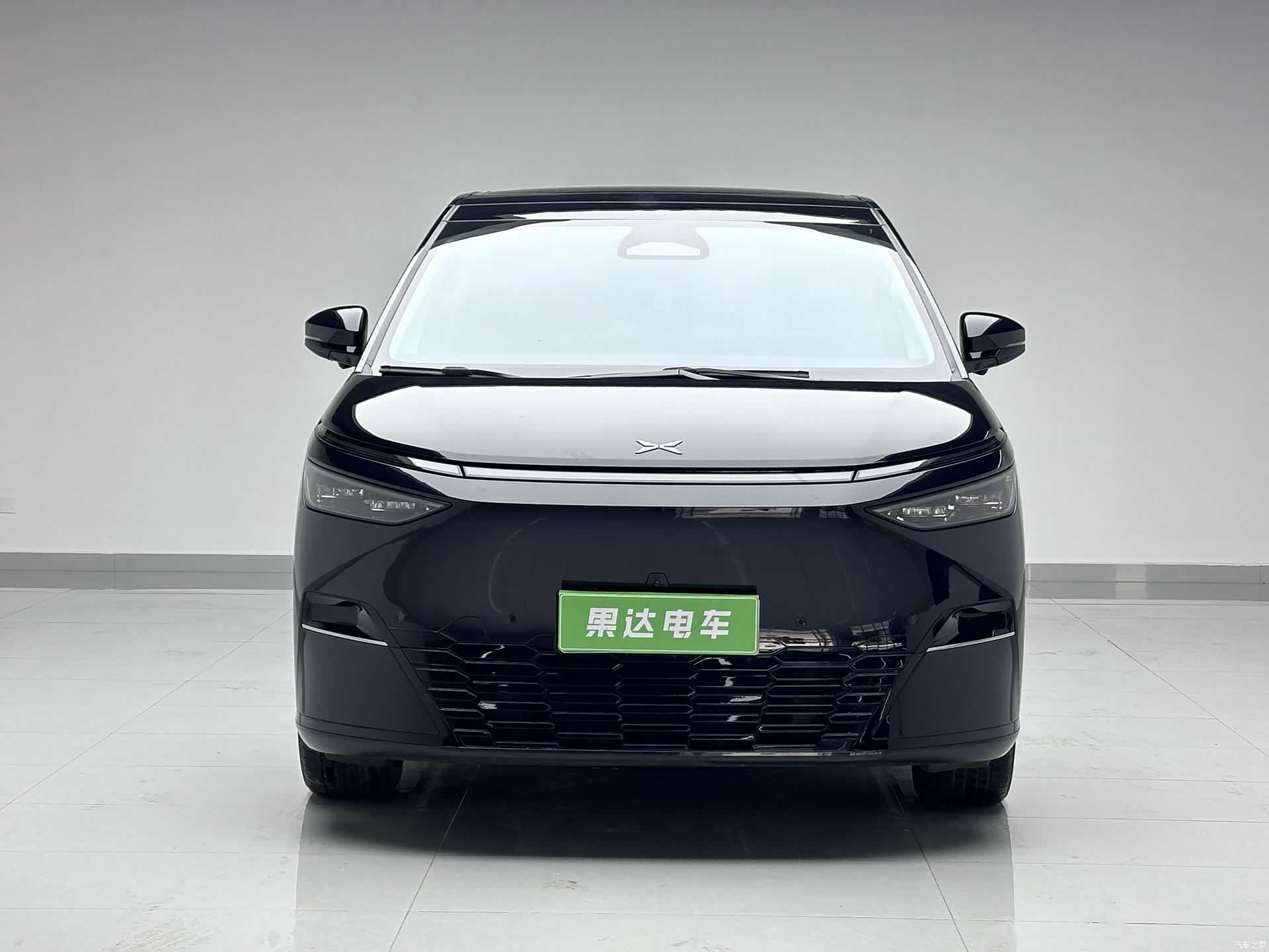 Xpeng X9, 2025 2
