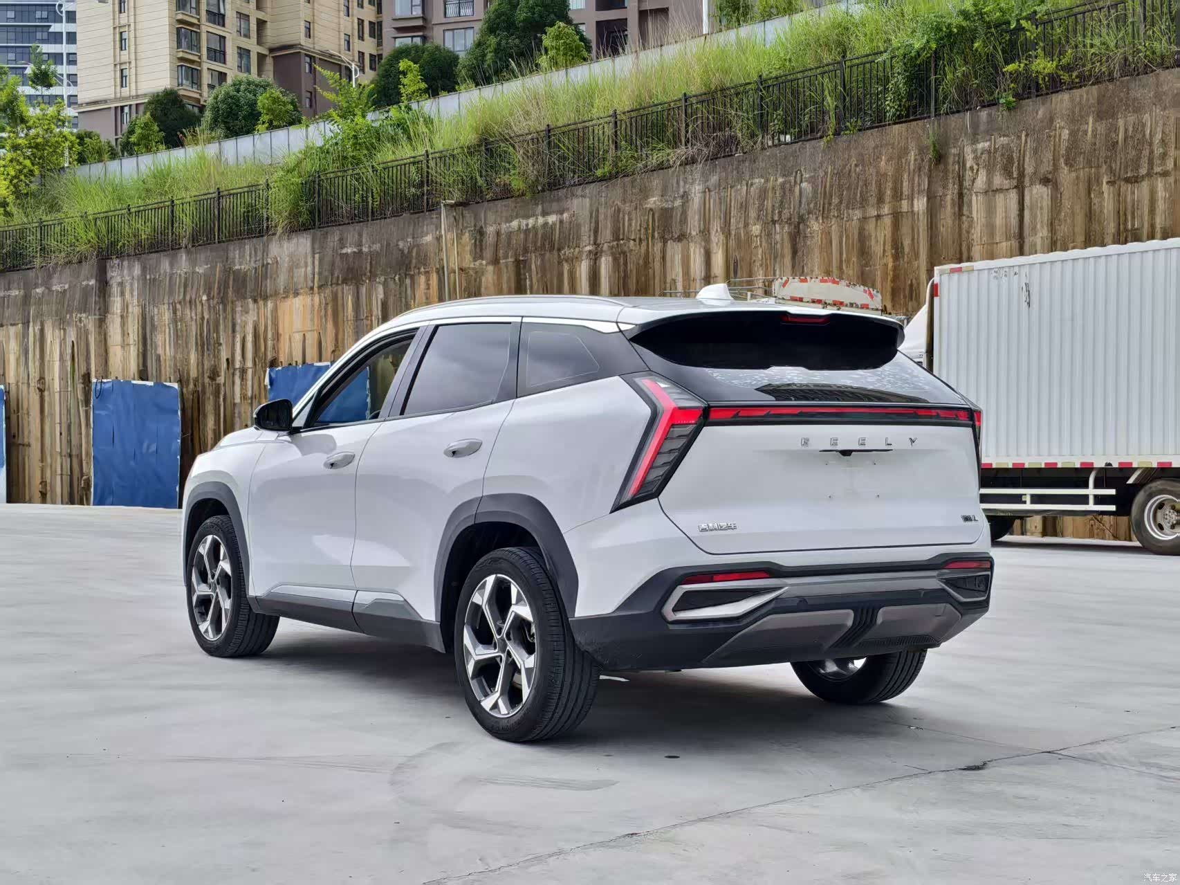Geely Boyue, 2023 14