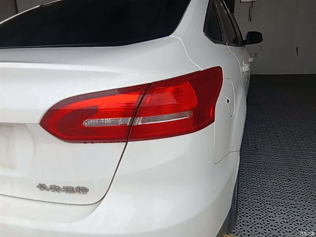 Ford Focus, 2016 8