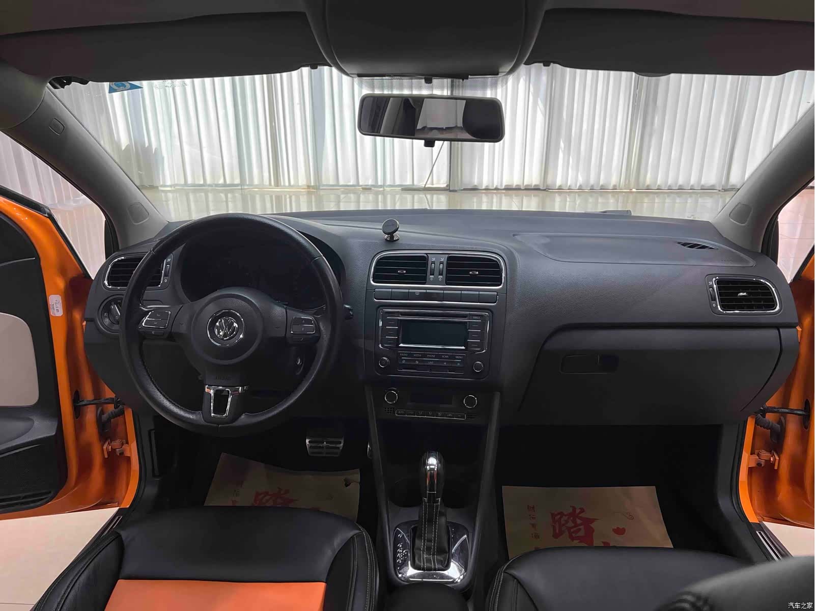 Volkswagen Polo, 2014 13