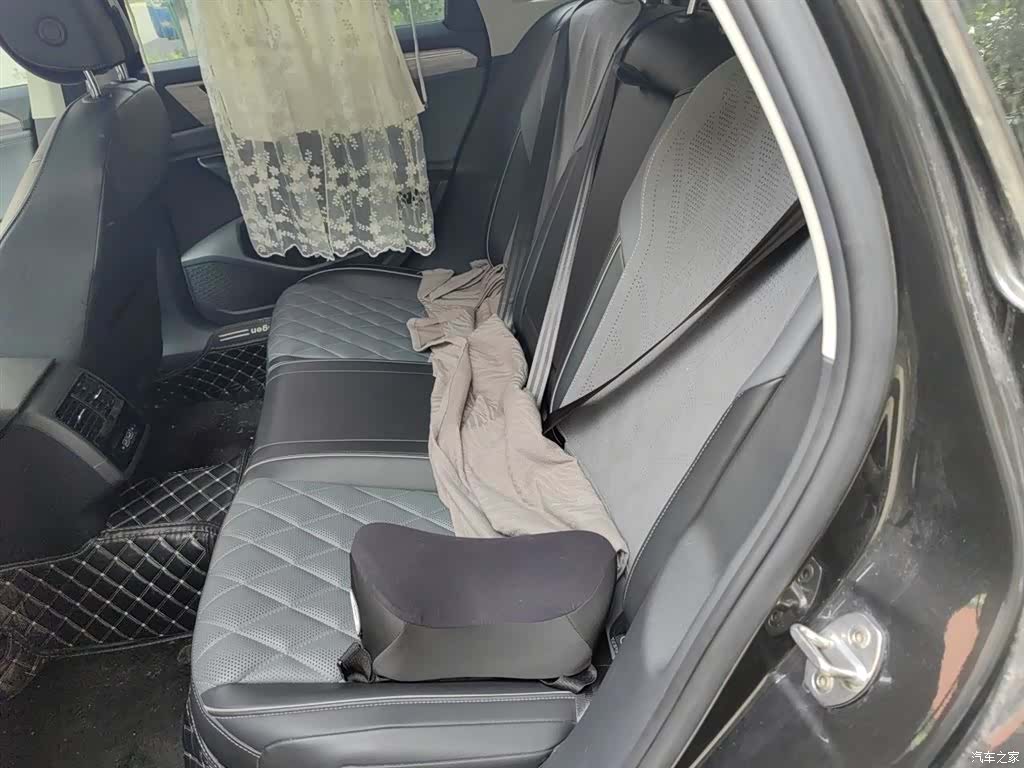 Volkswagen Sagitar, 2023 18