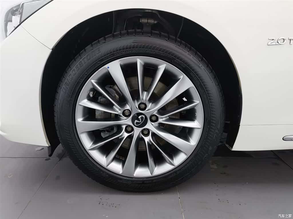 Infiniti Q50L, 2021 17
