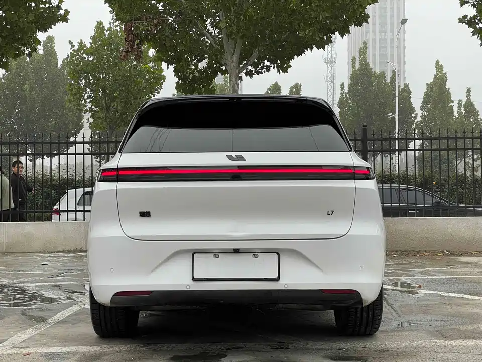 Li Auto Ideal L6