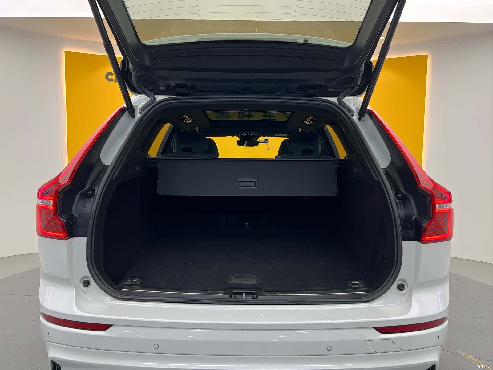 Volvo XC60, 2023 28