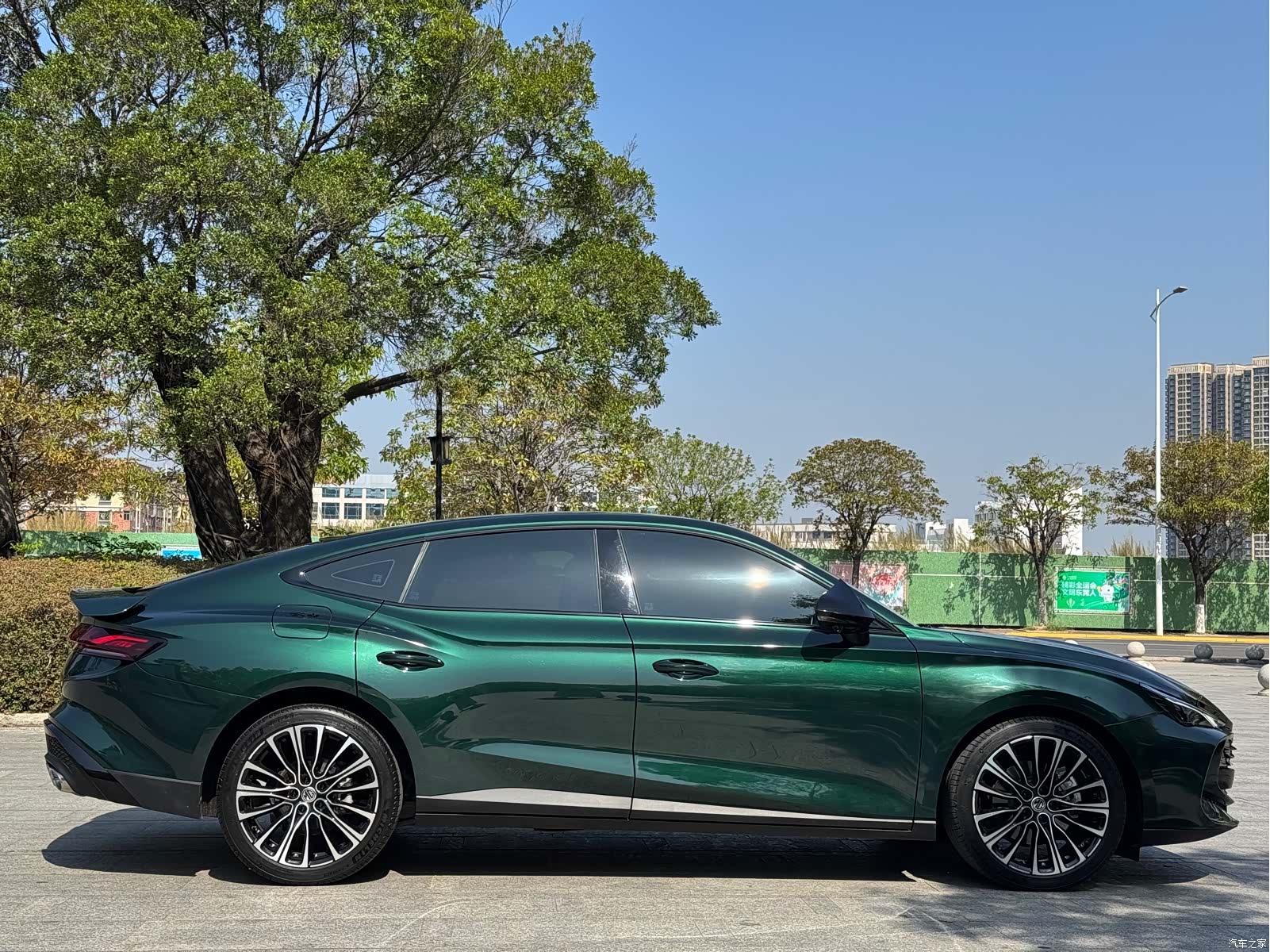 MG MG7, 2023 25