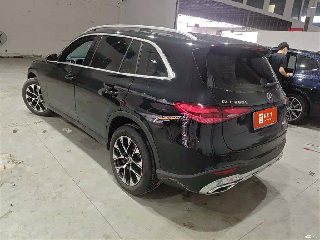 Mercedes-Benz GLC, 2026 4