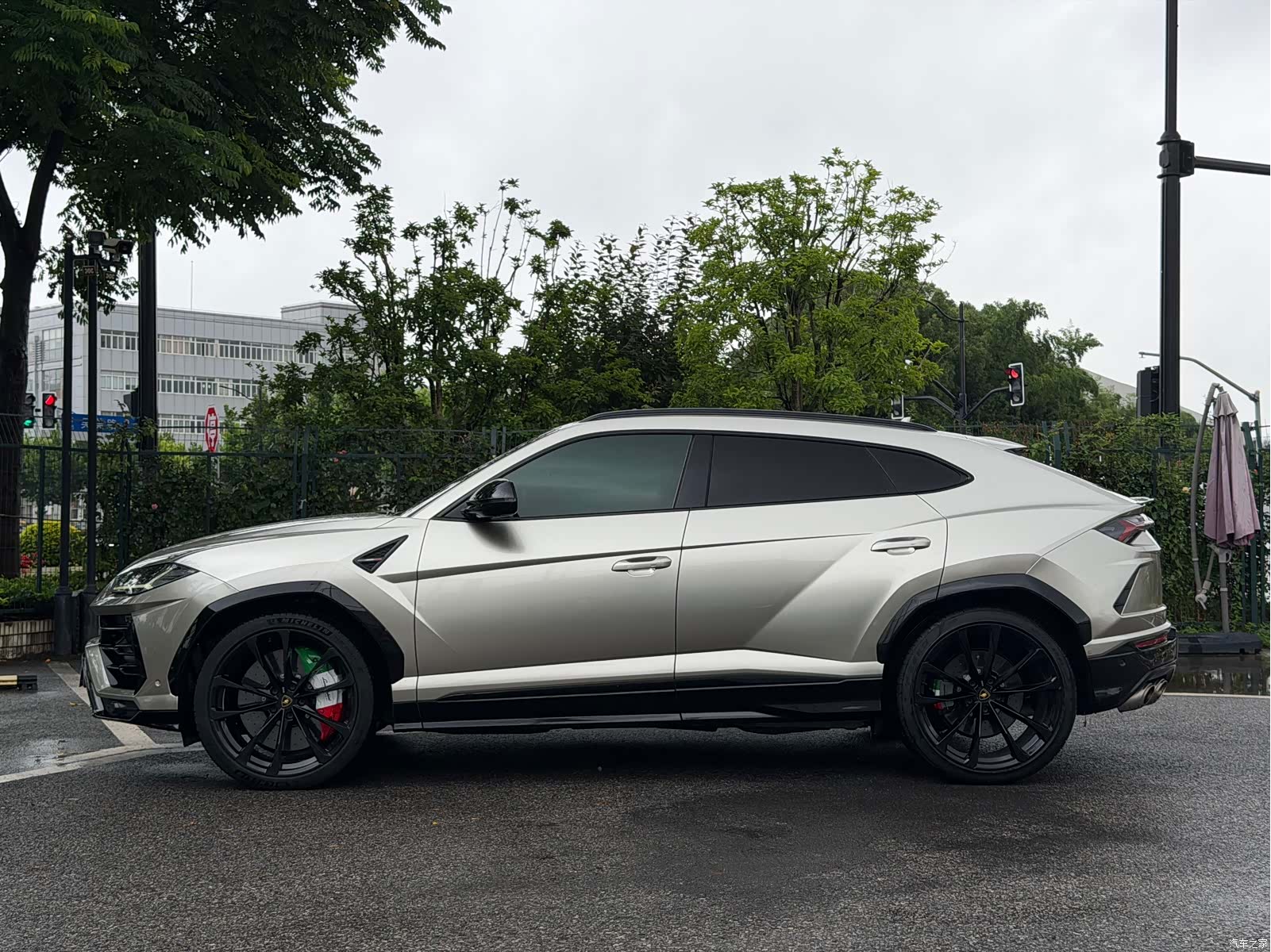 Lamborghini Urus, 2021 8