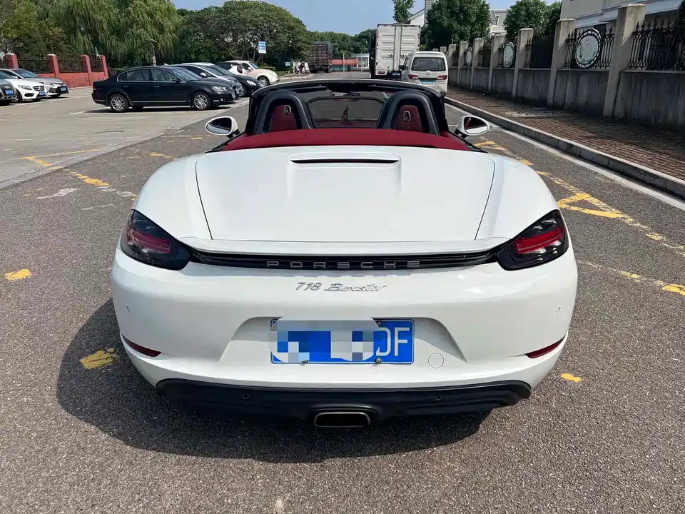 Porsche 718