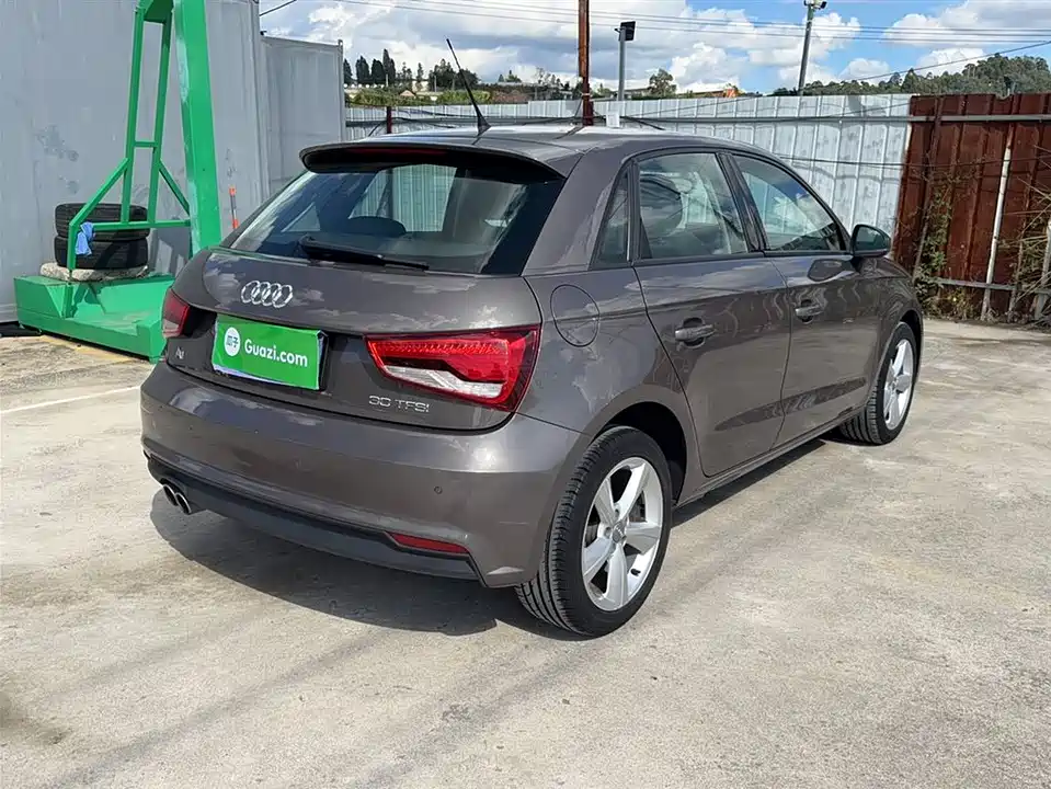 Audi A1
