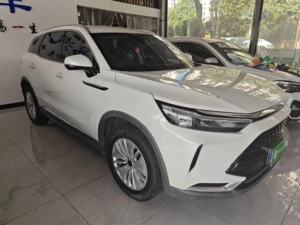 BAIC Beijing X7