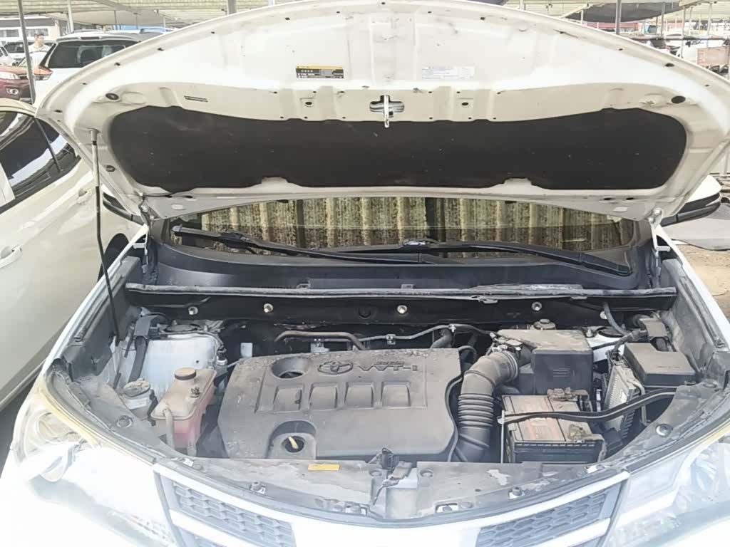 Toyota RAV4, 2015 20
