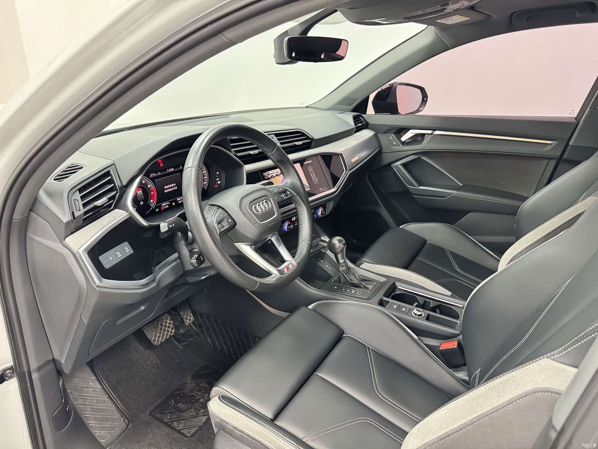 Audi Q3, 2024 12