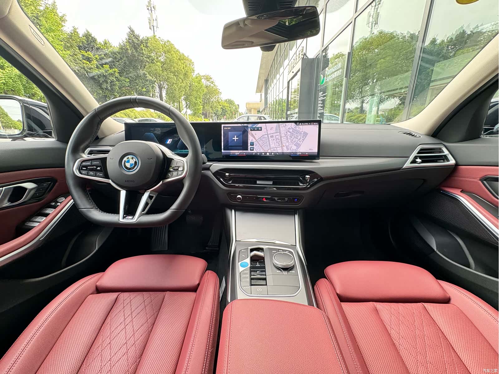 BMW i3, 2025 10