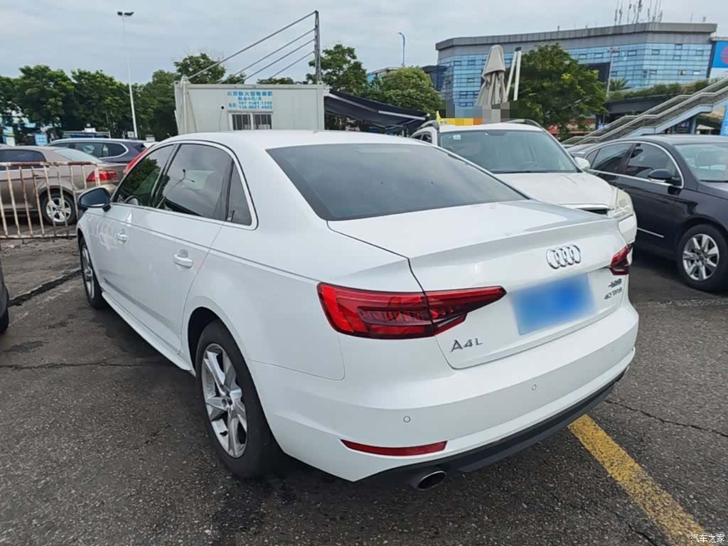 Audi A4L, 2017 все фото