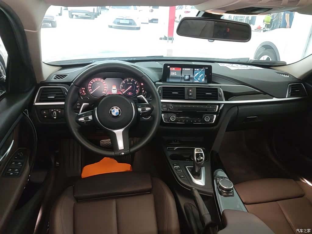 BMW 3 Series, 2018 10