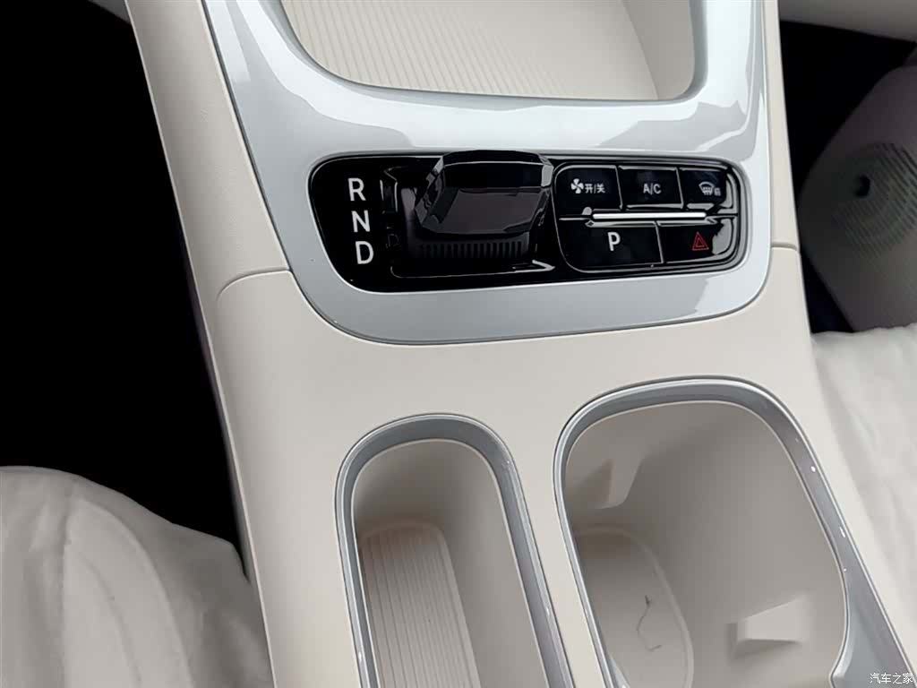 Geely Xingyuan, 2026 14