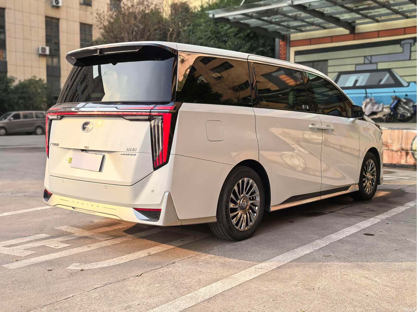 Trumpchi M8, 2022 13