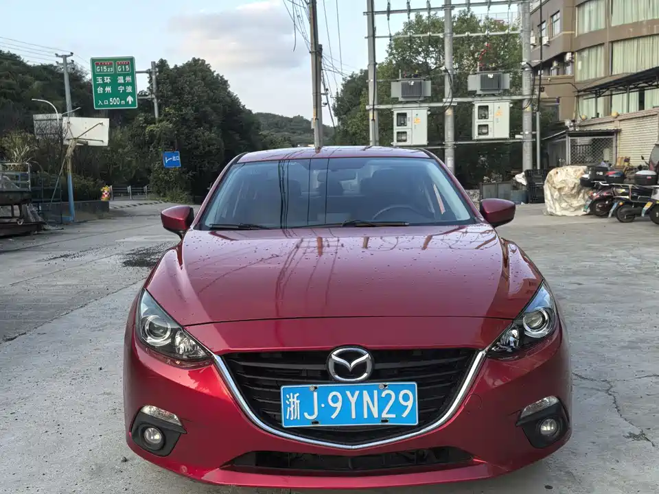 Mazda 3 Angkesaila