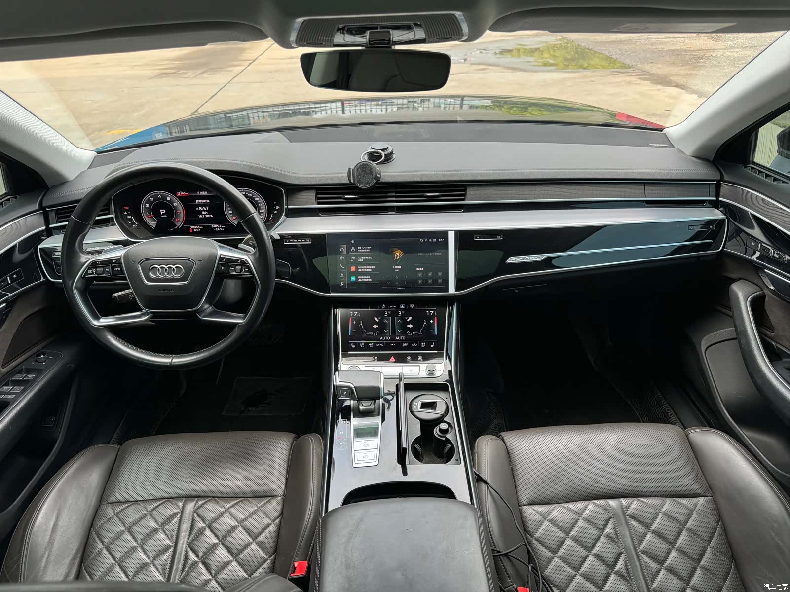 Audi A8L, 2022 6