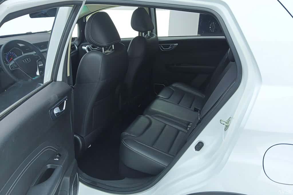 Geely X3, 2018 11