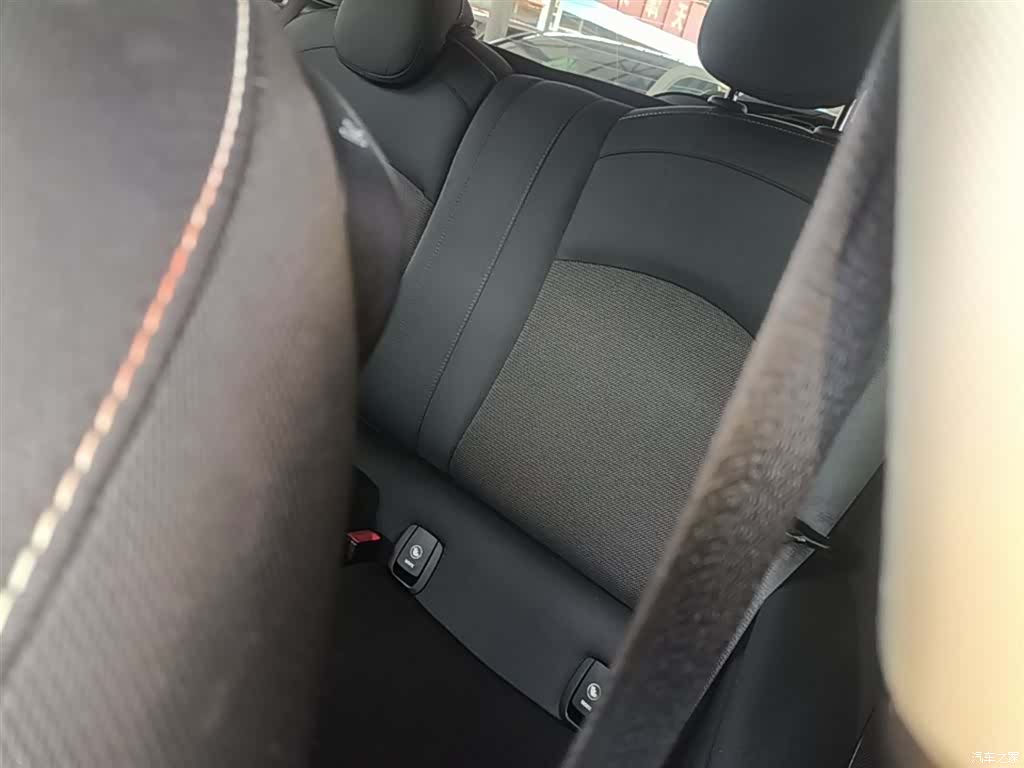 Mini Cooper, 2015 17