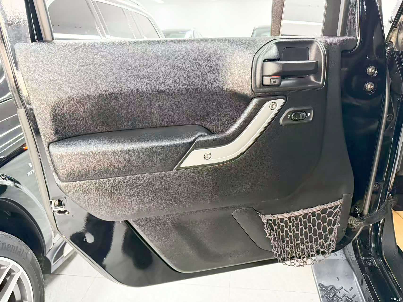 Jeep Wrangler, 2017 13