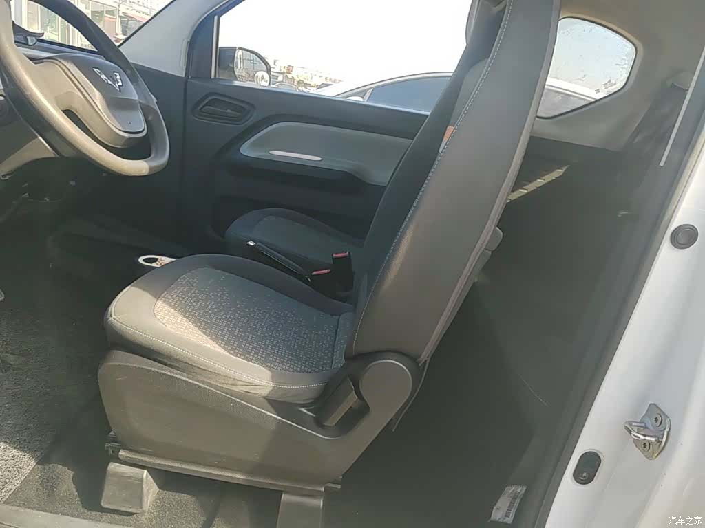 Wuling MINIEV, 2021 15