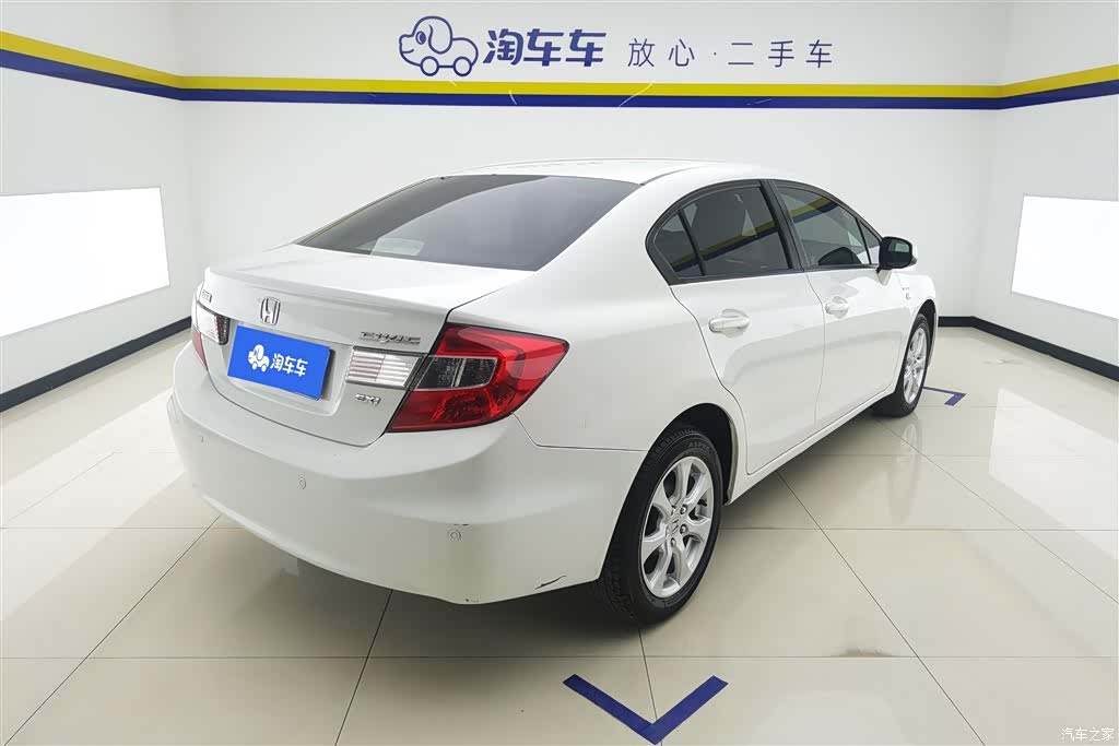 Honda Civic, 2013 3
