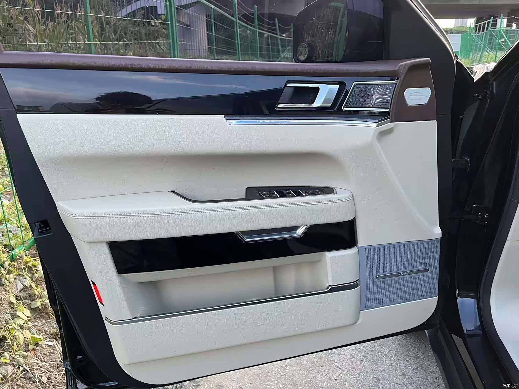 Zotye T700, 2017 15