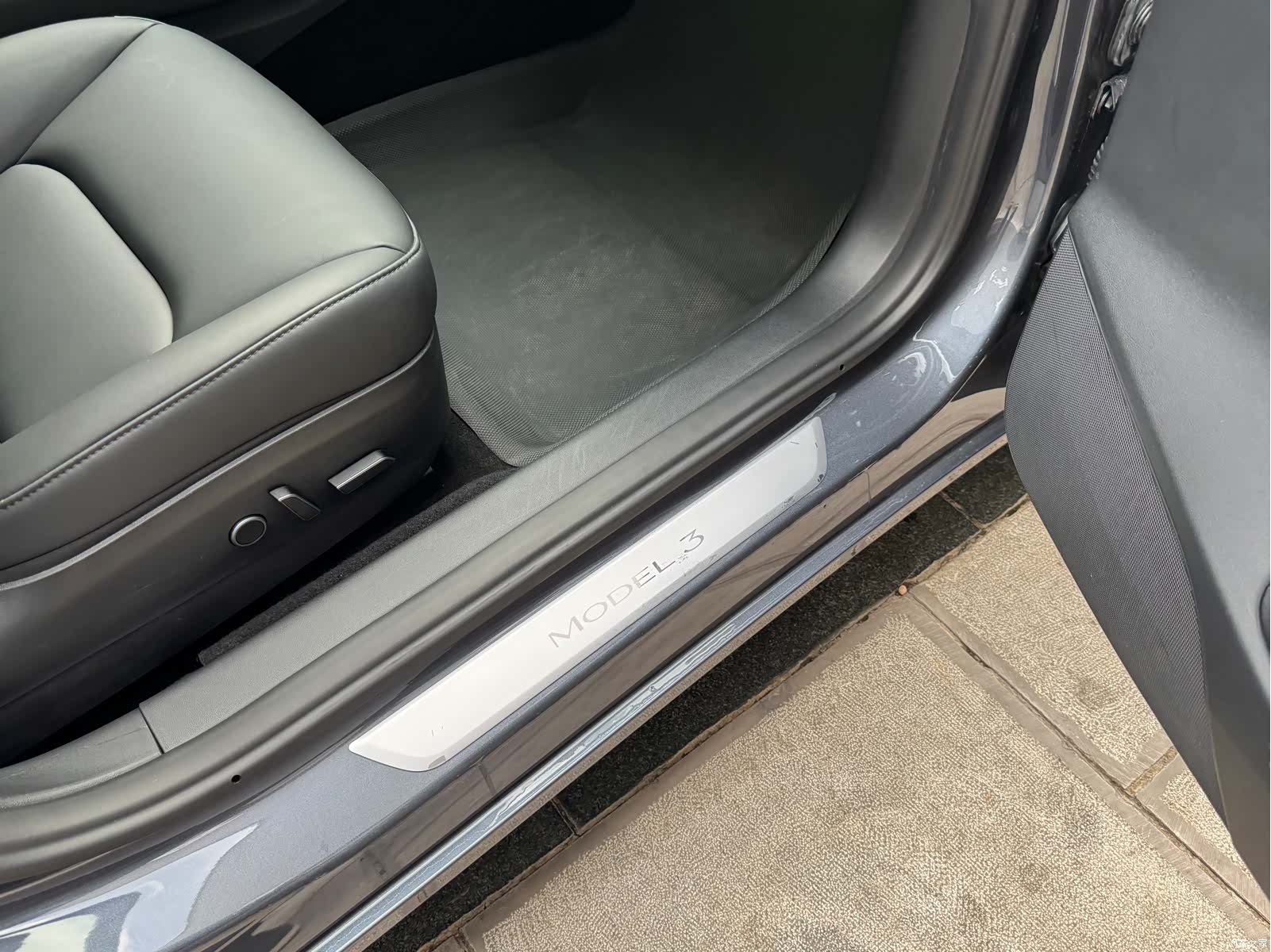 Tesla Model 3, 2021 30