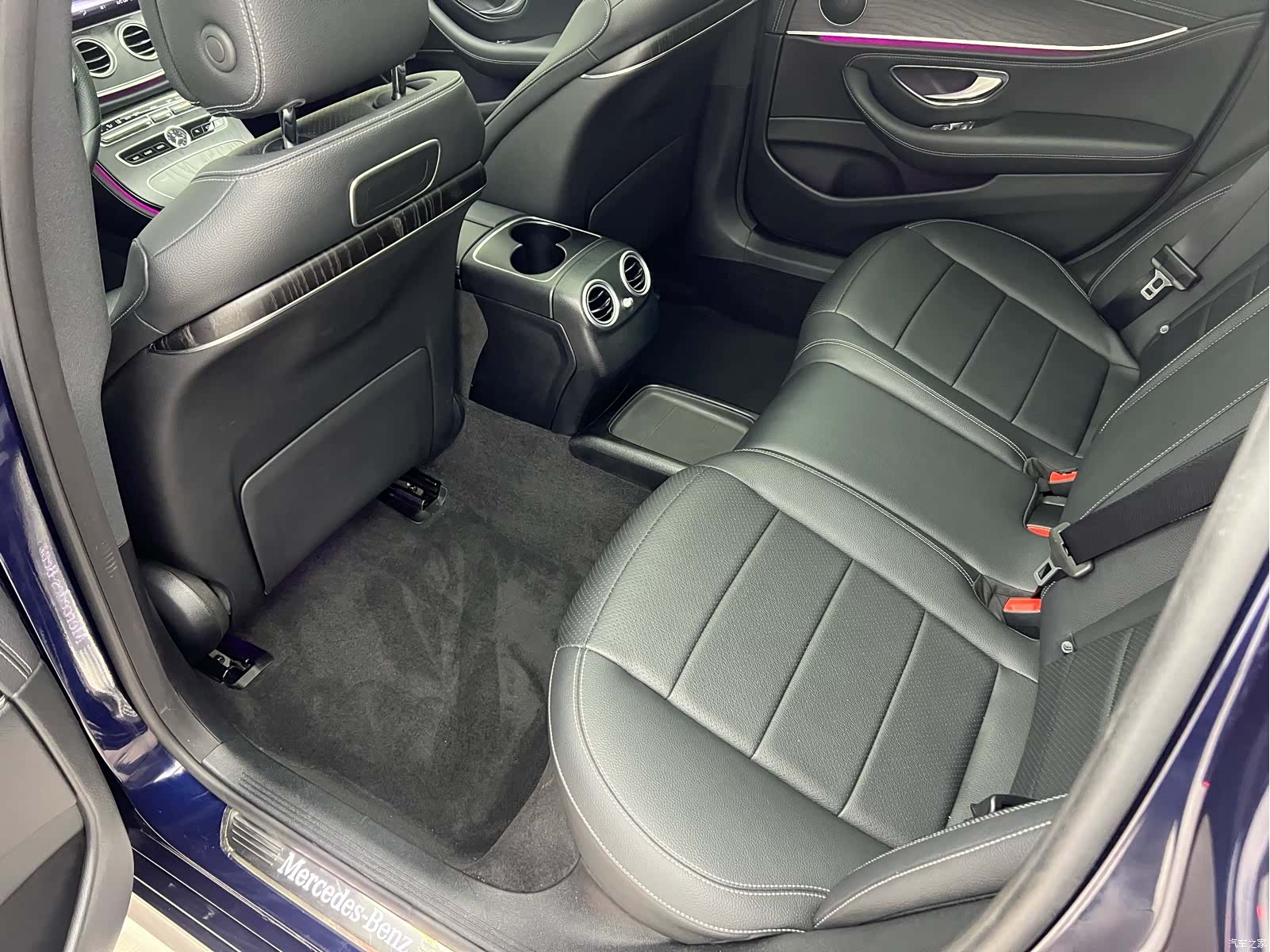 Mercedes-Benz E-Class, 2019 11
