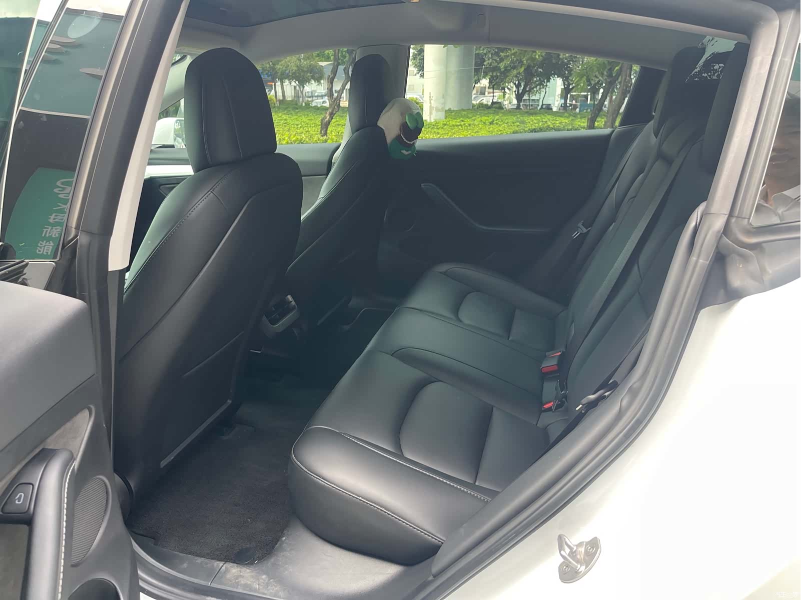 Tesla Model 3, 2022 7