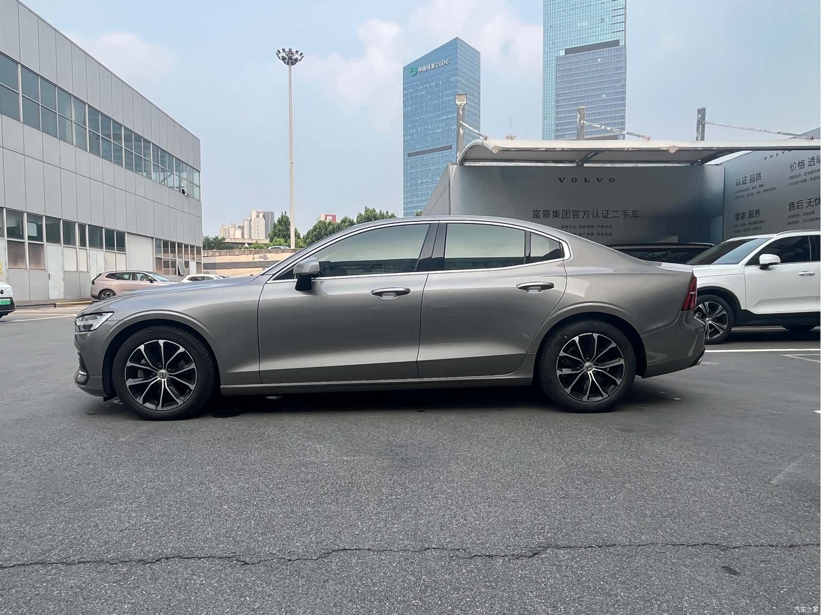 Volvo S60, 2021 3