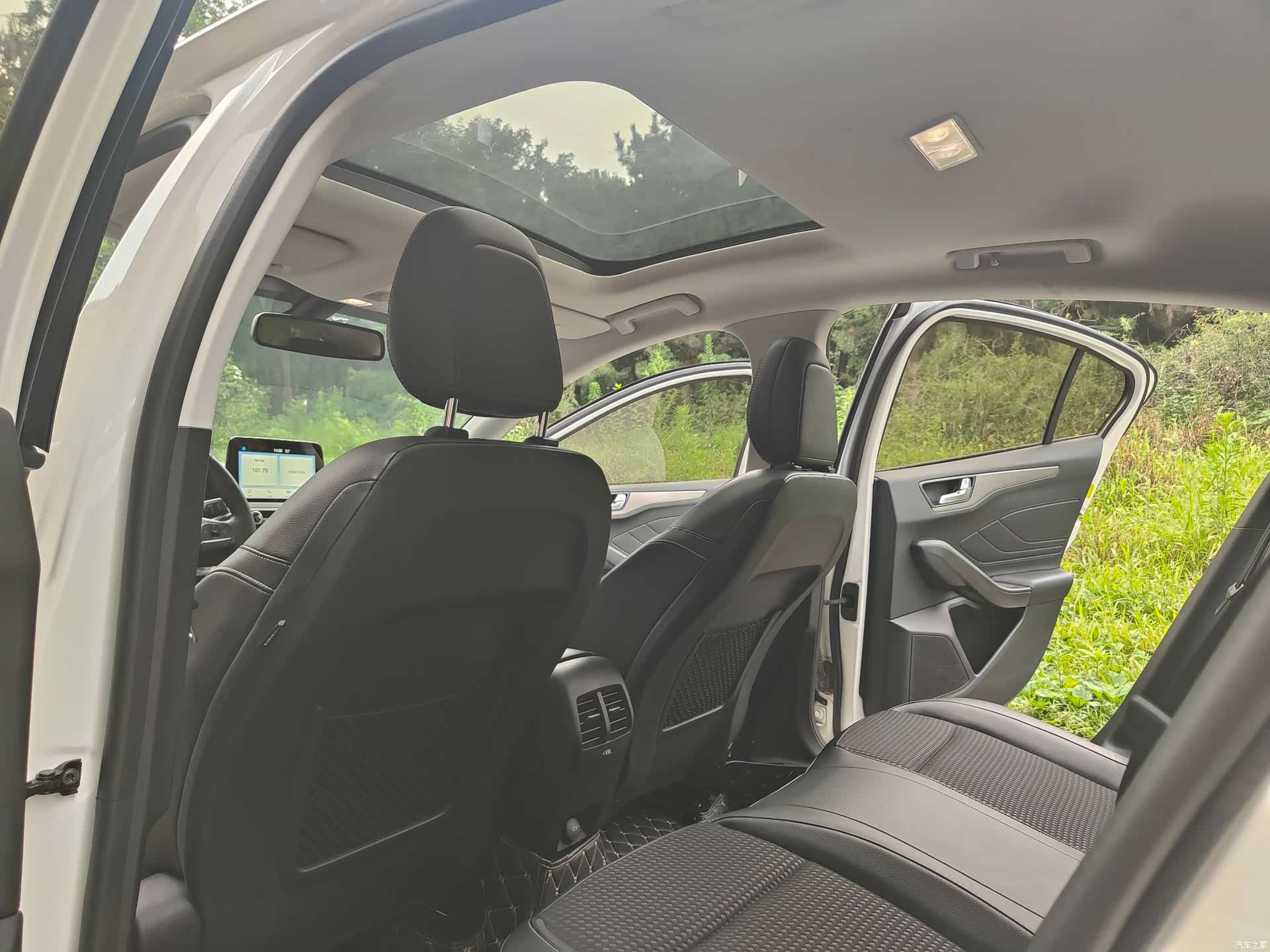 Ford Focus, 2019 6